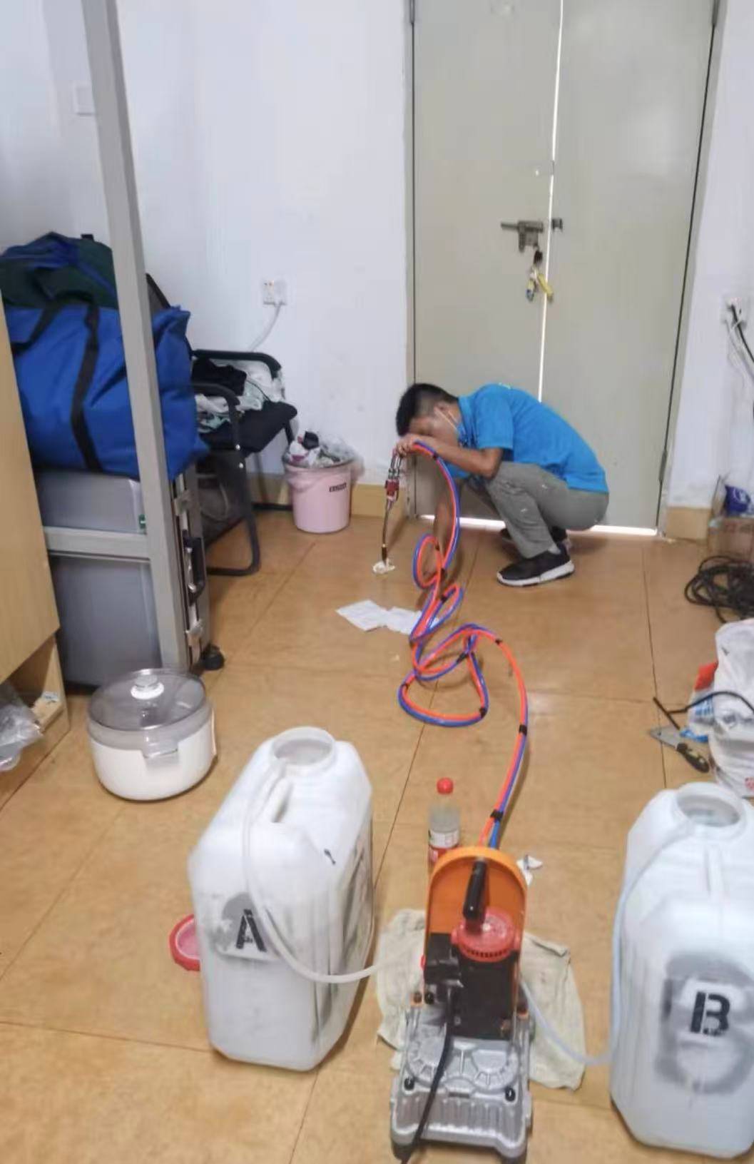 客廳防水